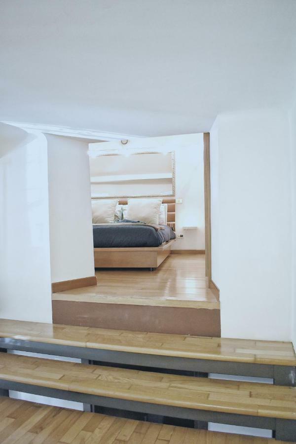 Charming Design Loft Isola Milanoアパートメント エクステリア 写真